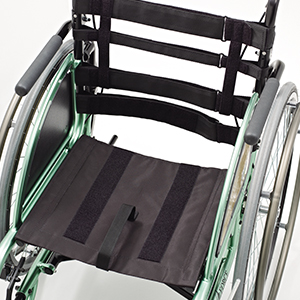 iRC EXERACER 25-540〈バルブ 米式〉（ブラック）